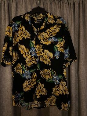 Island-Print Short Sleeve Shirt - Black/Yellow/Blue